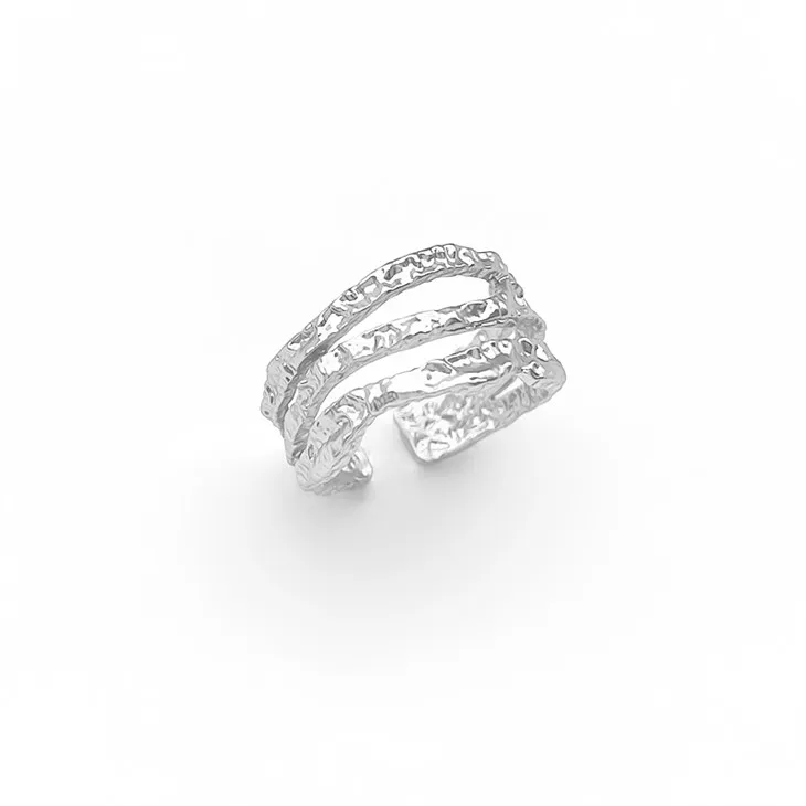 Sudraba trīskāršais gredzens